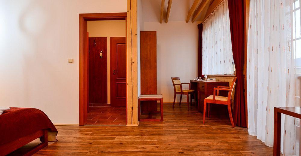 Green Inn Hotel Ostravice Buitenkant foto