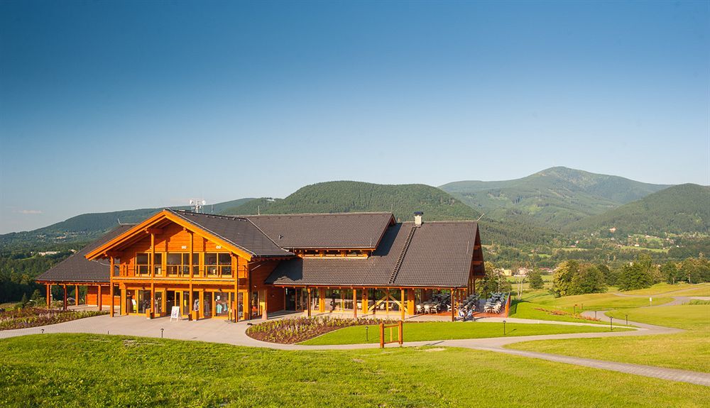 Green Inn Hotel Ostravice Buitenkant foto