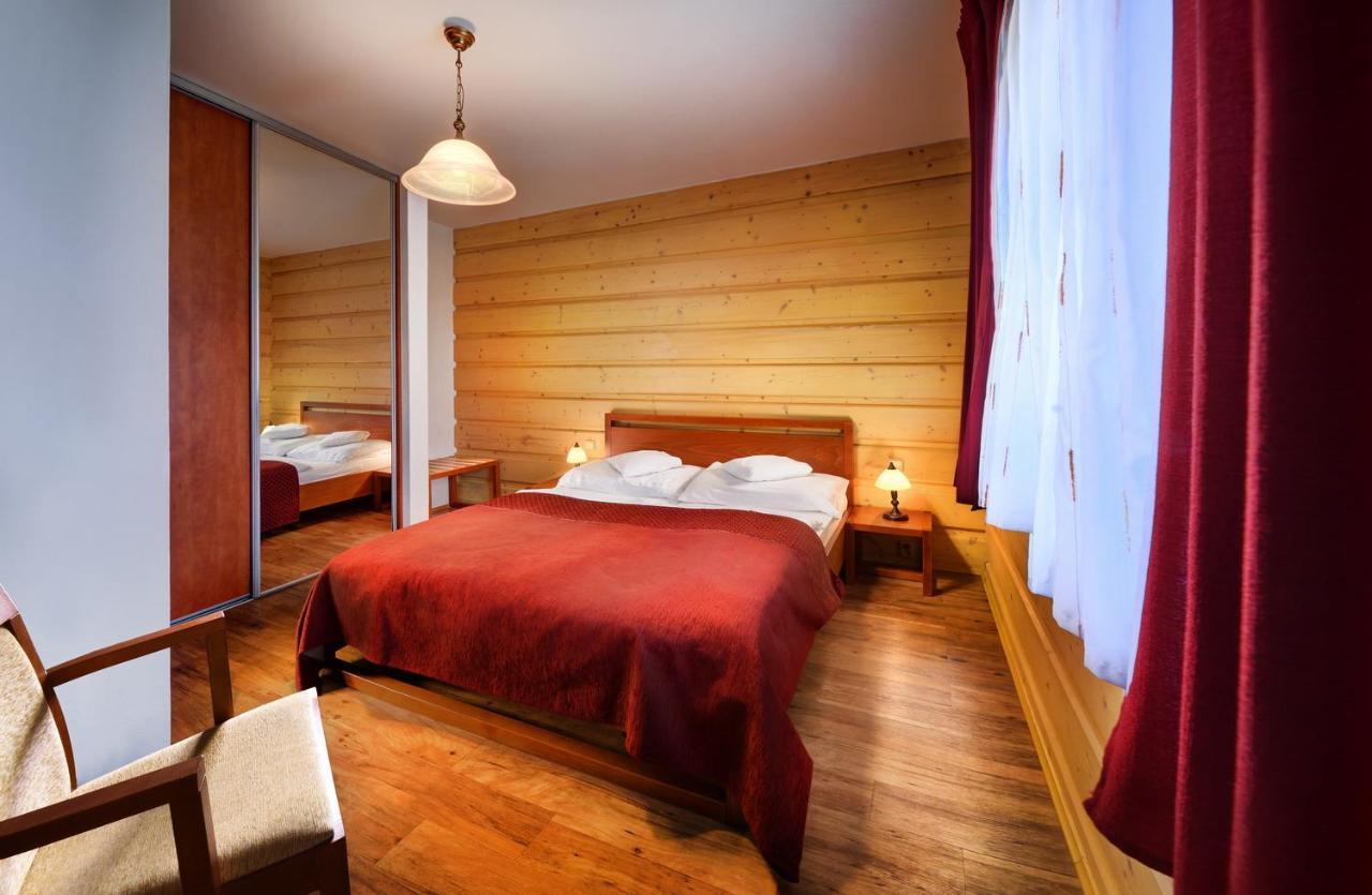 Green Inn Hotel Ostravice Buitenkant foto